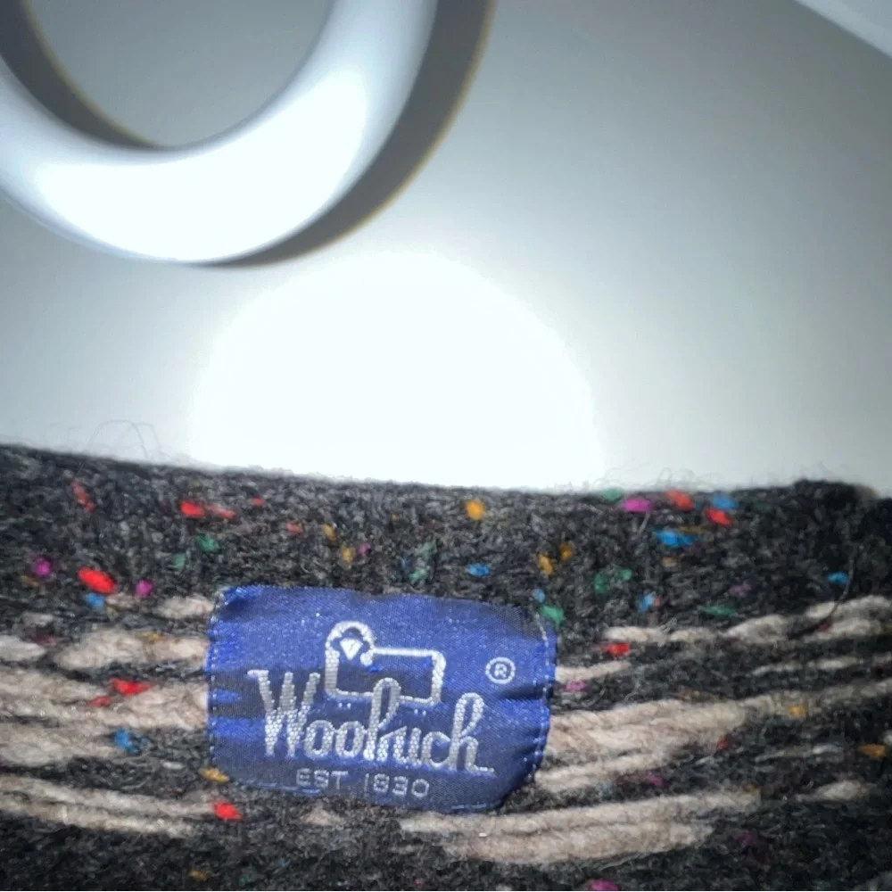 Vintage Woolrich Men's Wool Blend Red/Brown/ Blue Aztec Print Sweater - Heavy